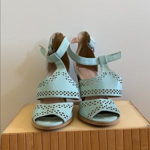 Bably blue ModCloth heels